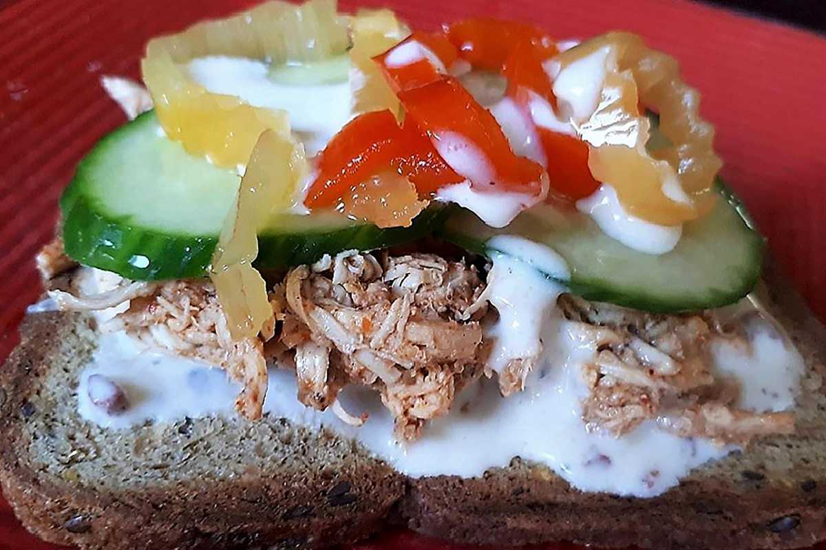 Slow Cooker Low Carb Chicken Sandwich