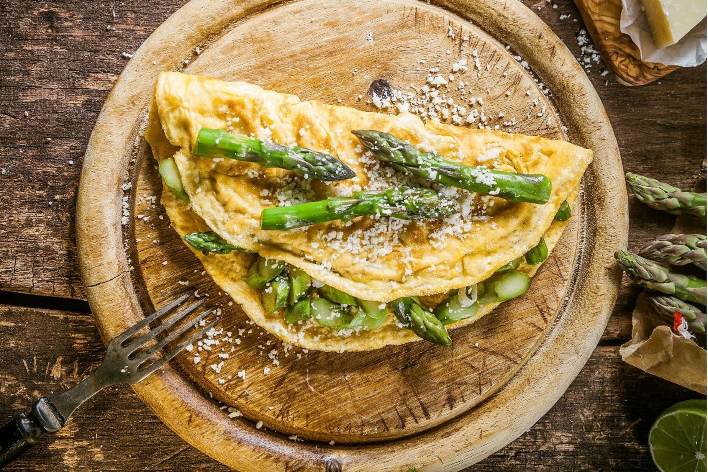 Low Carb and Light Asparagus Omelette